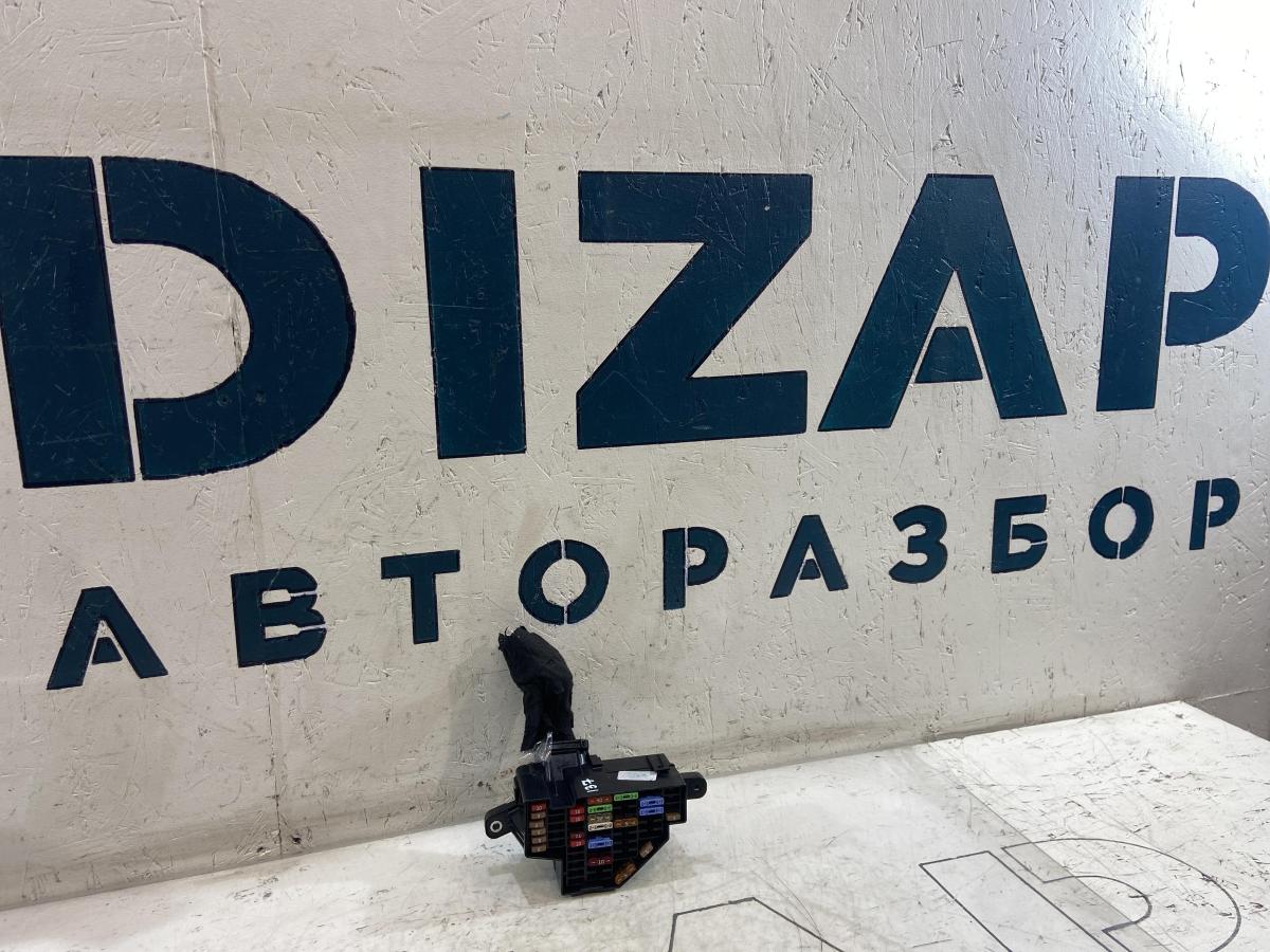 Блок предохранителей 1K2941824 Skoda Octavia RS II