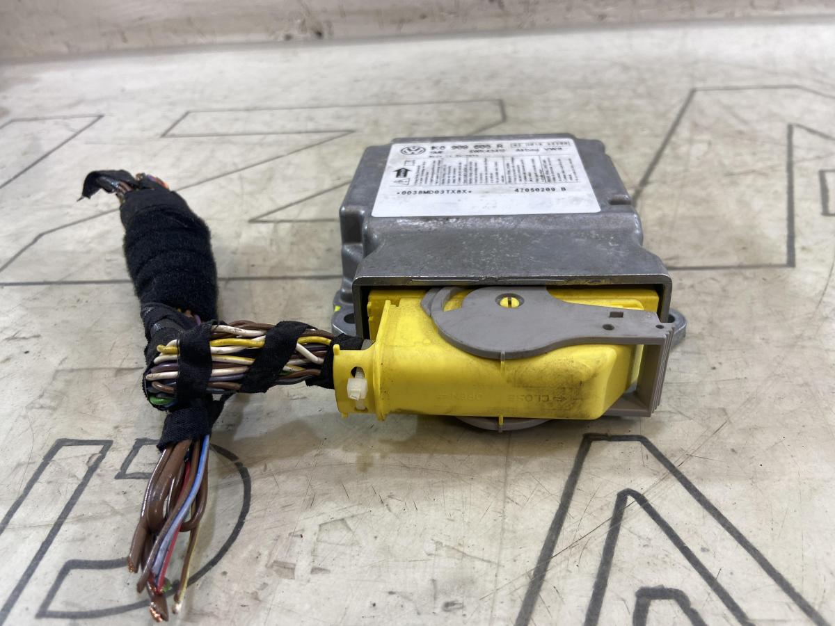 Блок управления AIR BAG 1K0909605R Skoda Octavia RS II