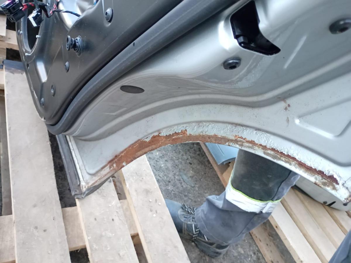 Двери 7L0831055L Volkswagen Touareg 7L дорестайлинг