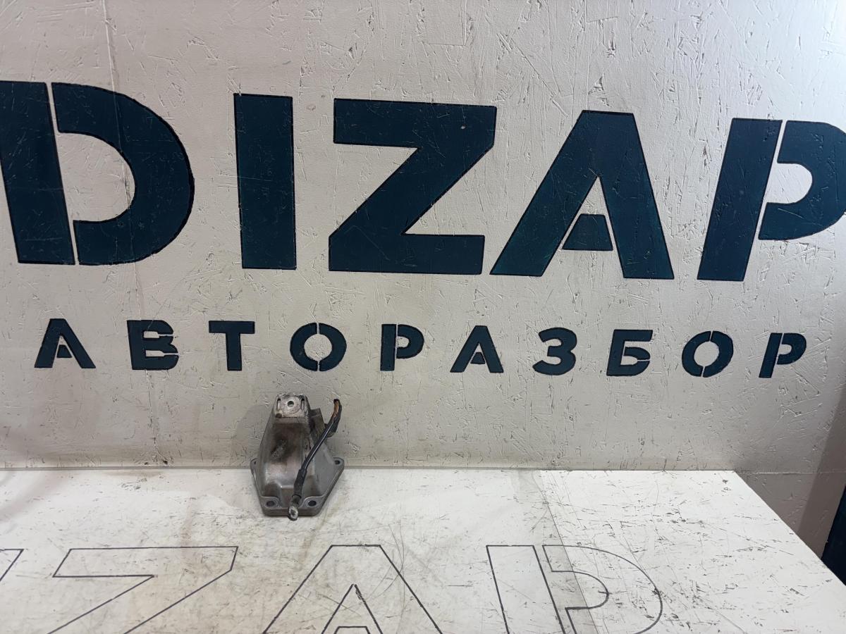 Кронштейн двигателя правый 8D0199308AD Audi A4 B5