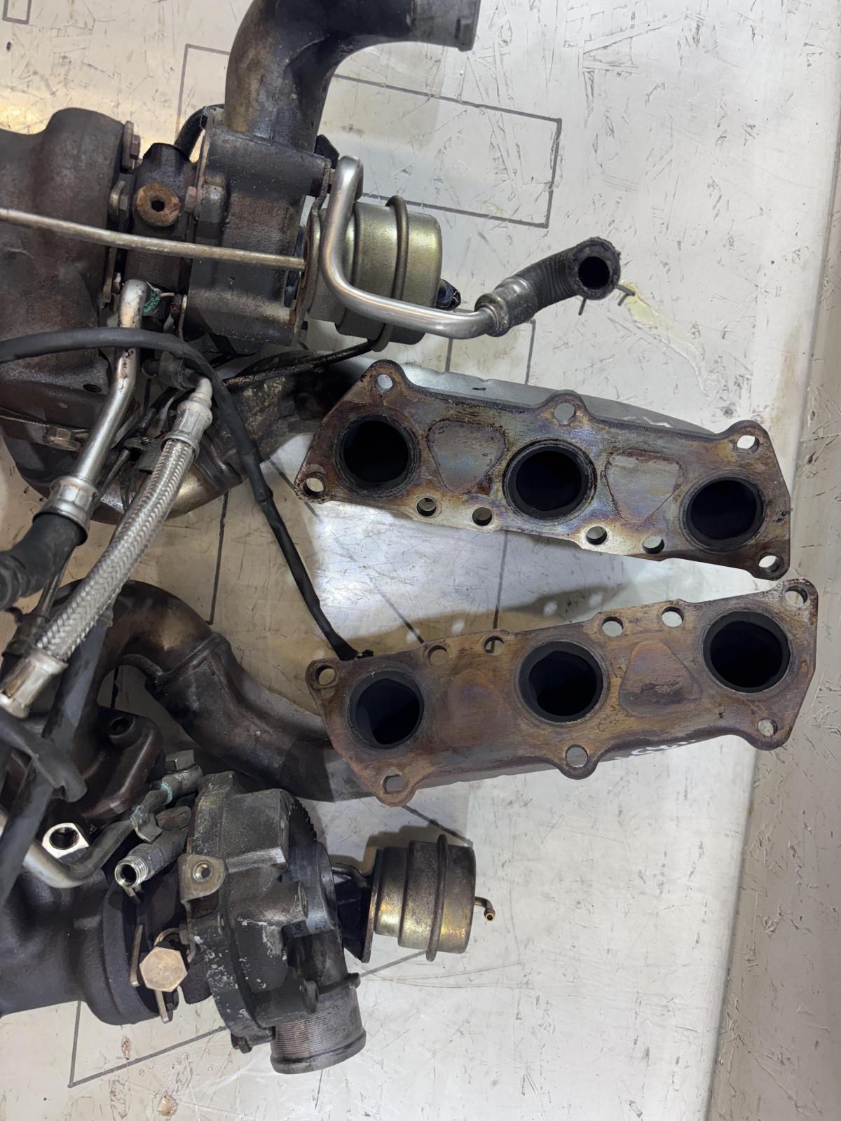 Турбины левая правая 078145703T 