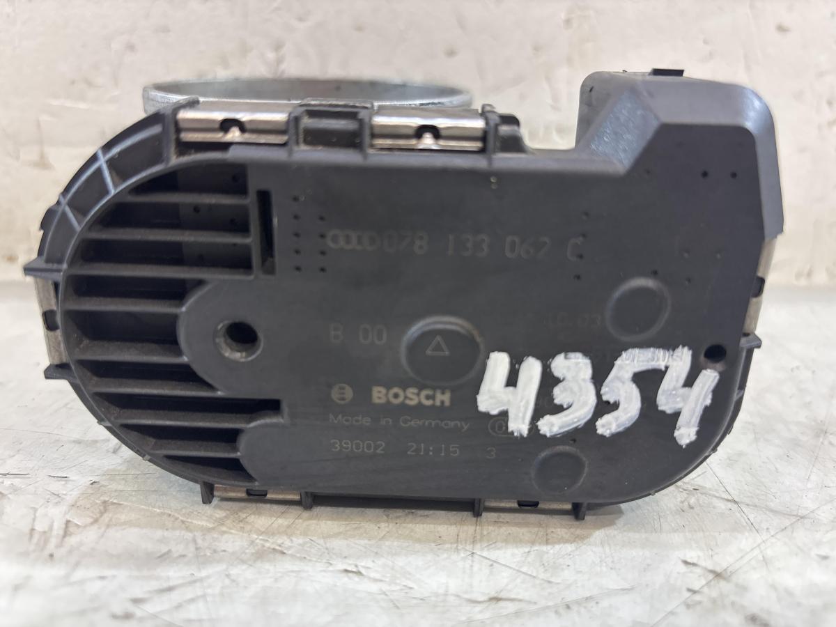 Дроссельная заслонка 078133062C 