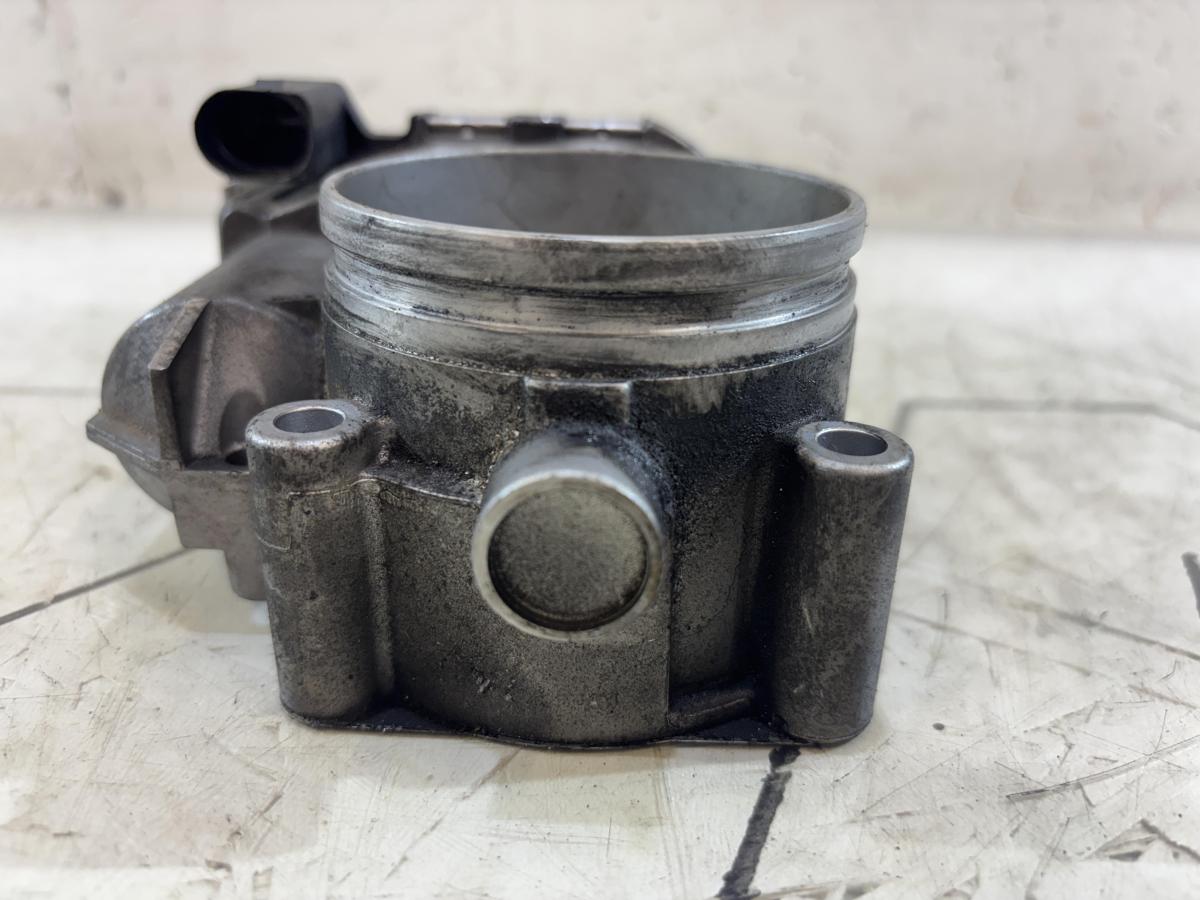 Дроссельная заслонка 078133062C 