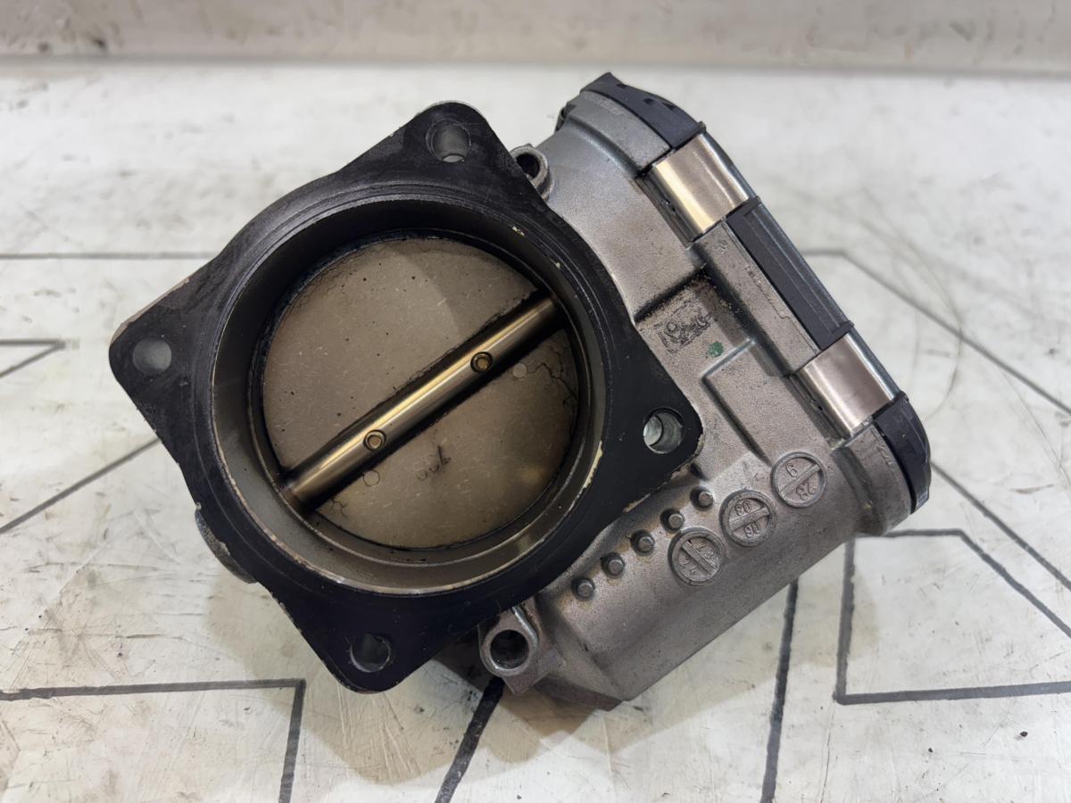 Дроссельная заслонка 078133062C 