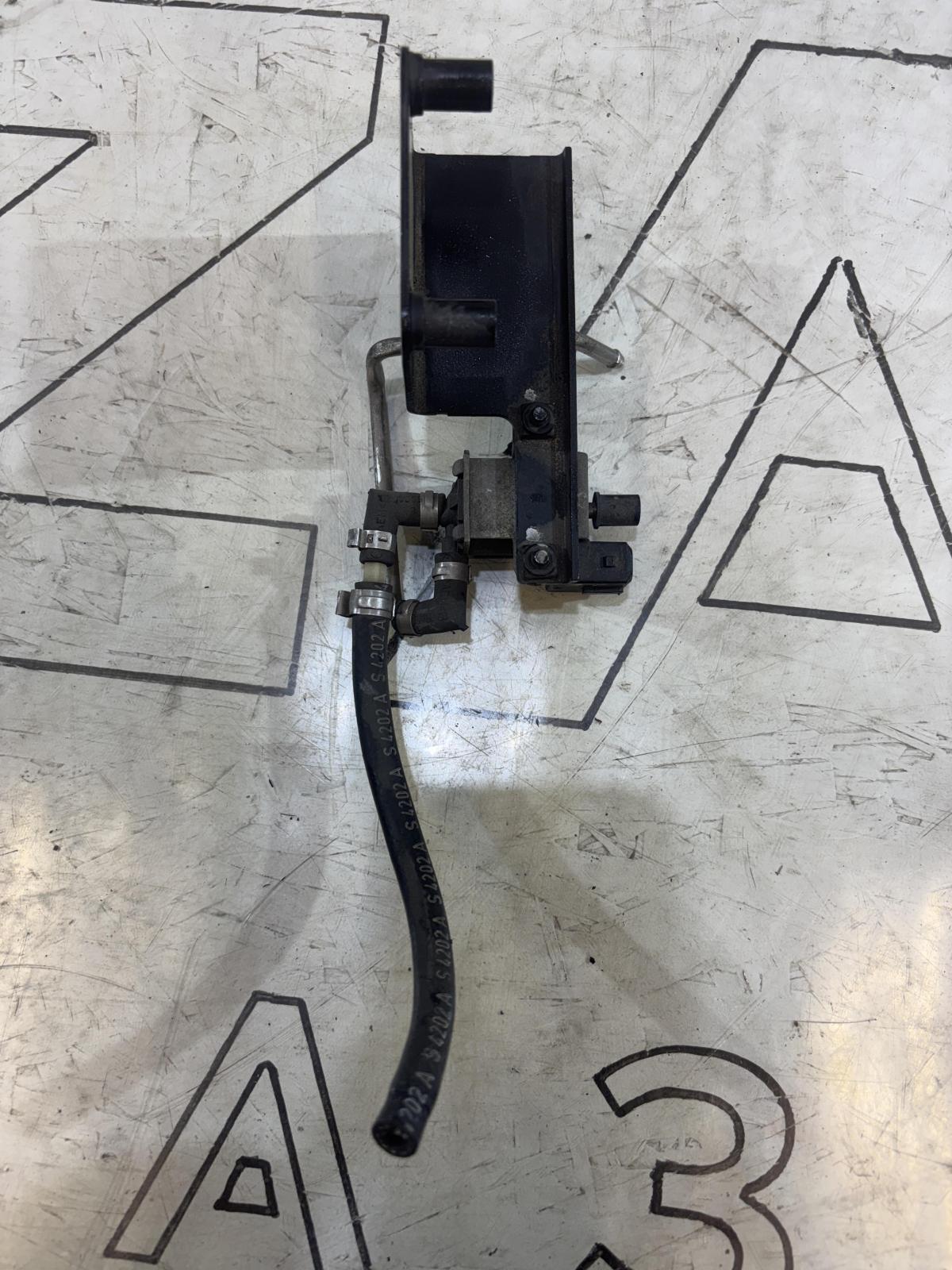 Клапан электромагнитный 078131115G 