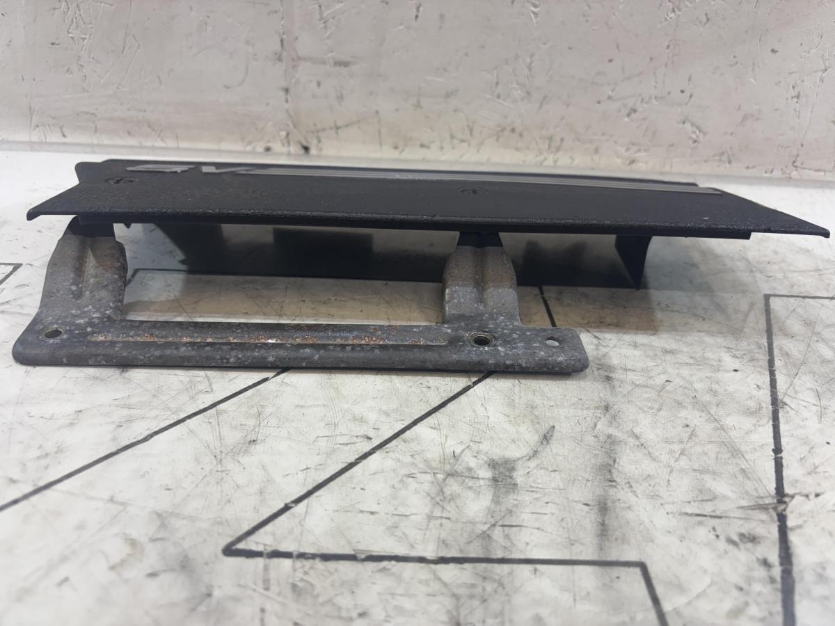 Крышка двигателя декоративная 077103724E 