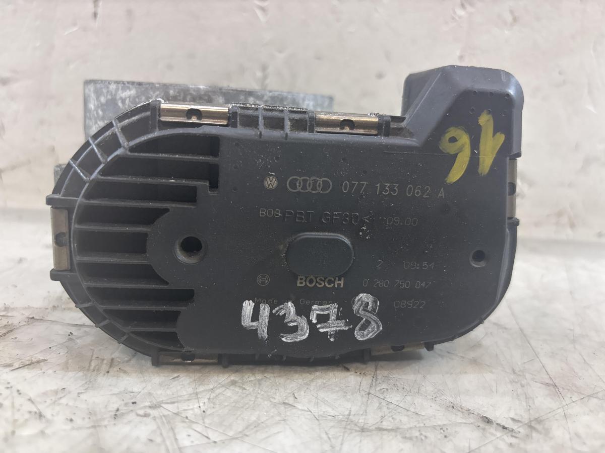 Дроссельная заслонка 077133062A 