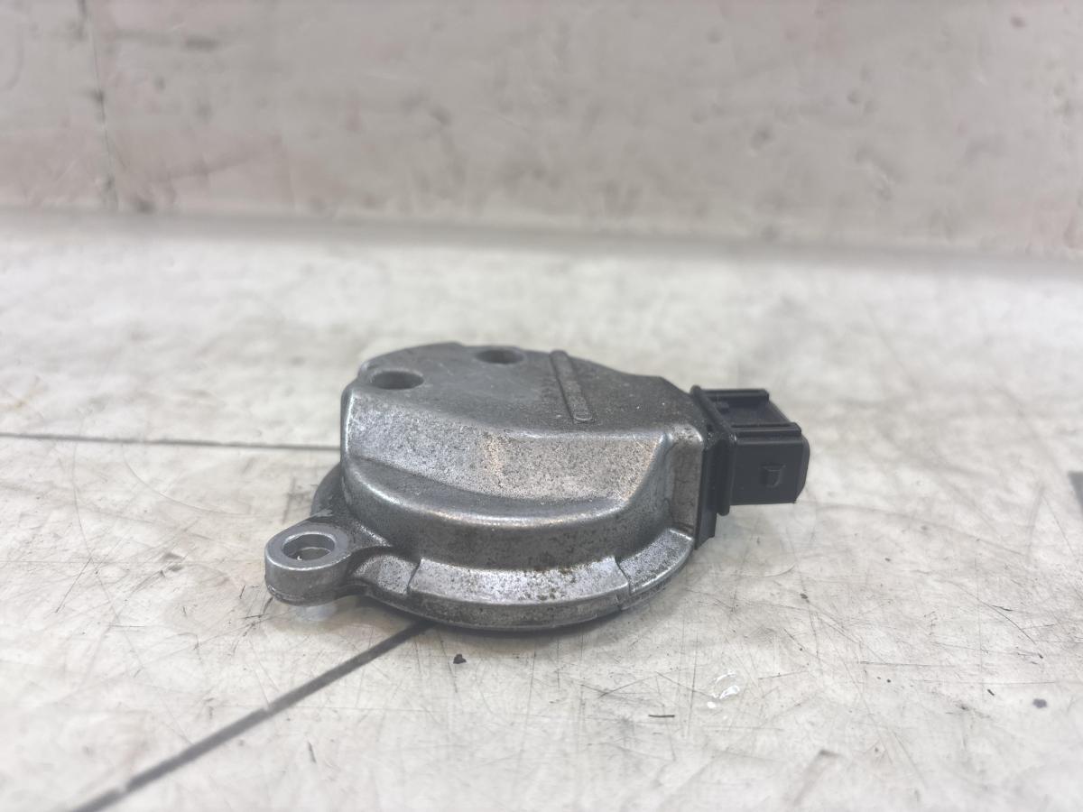 Датчик Холла 058905161B 