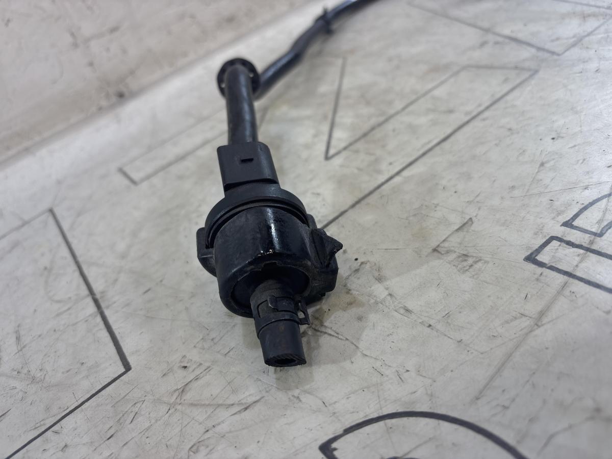 Клапан электромагнитный адсорбера 058133459 