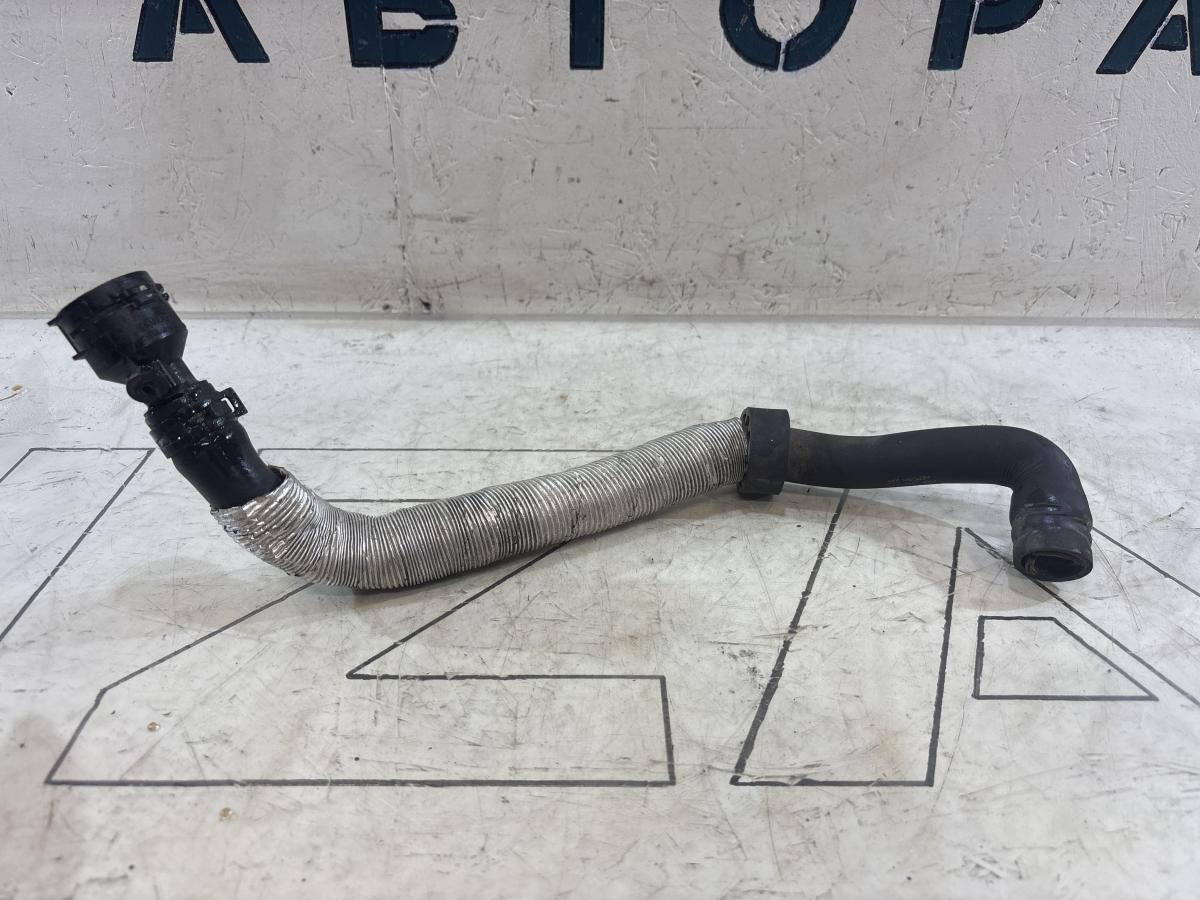 шланг трубки радиатора 5N0122157AG Skoda Octavia RS II