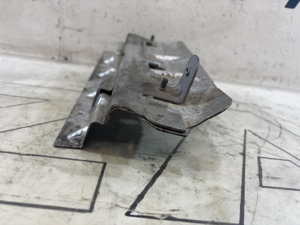 Экран тепловой 06H129597K Skoda Octavia RS II