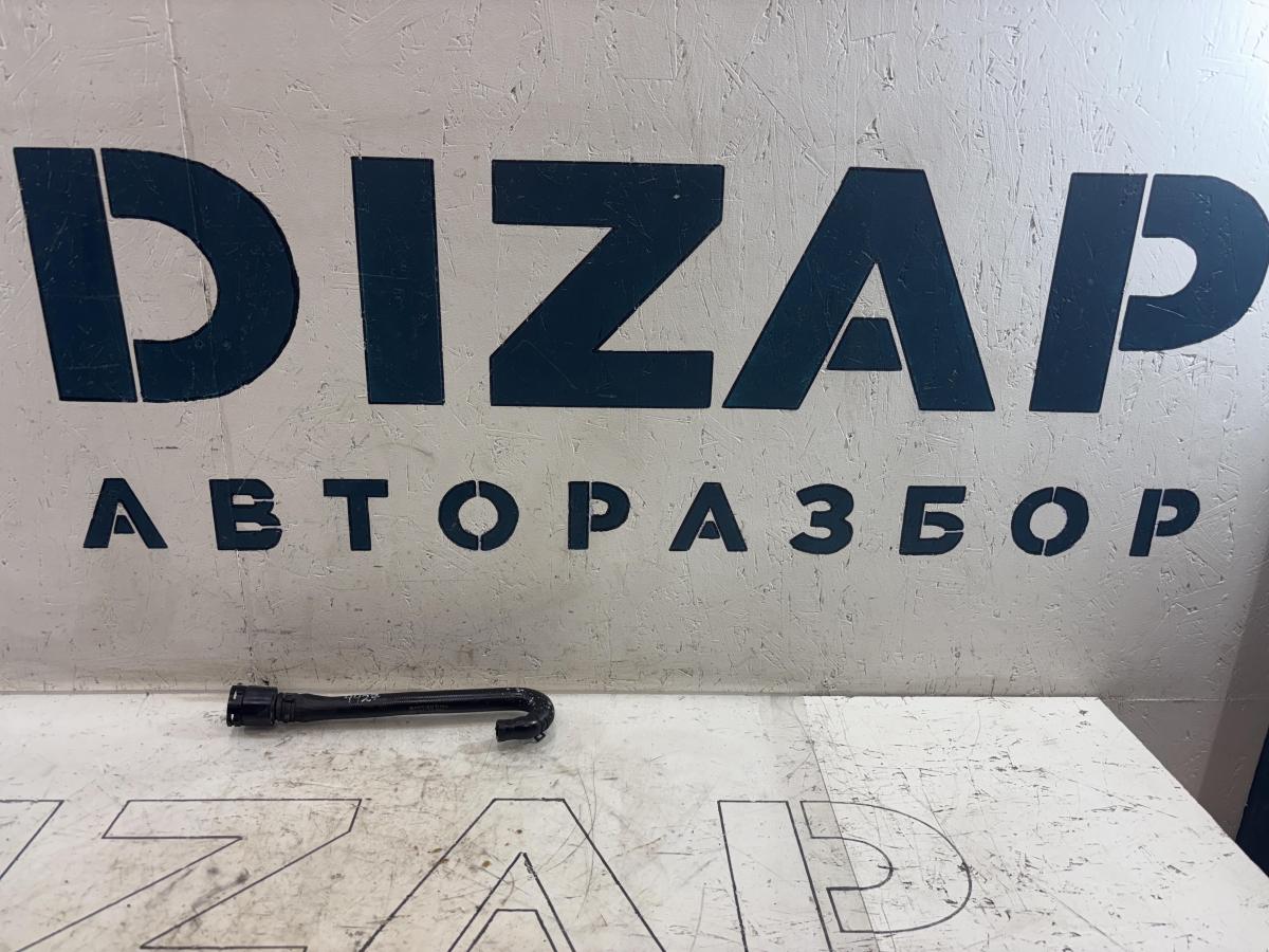 Патрубок системы охлаждения 5N0122101R Skoda Octavia RS II