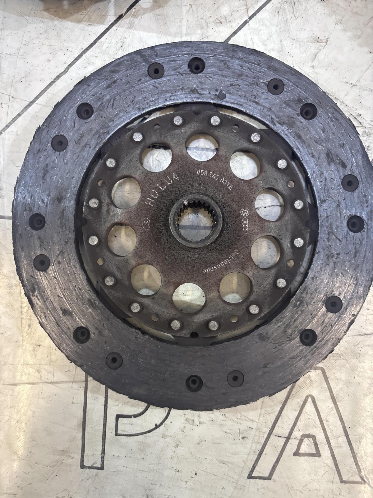 Сцепление+маховик 058105266 Skoda Octavia RS II