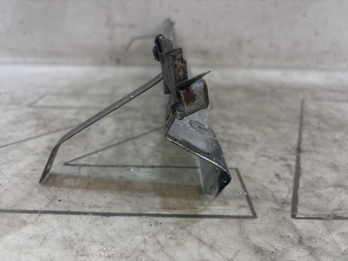 Экран тепловой 058129585A 