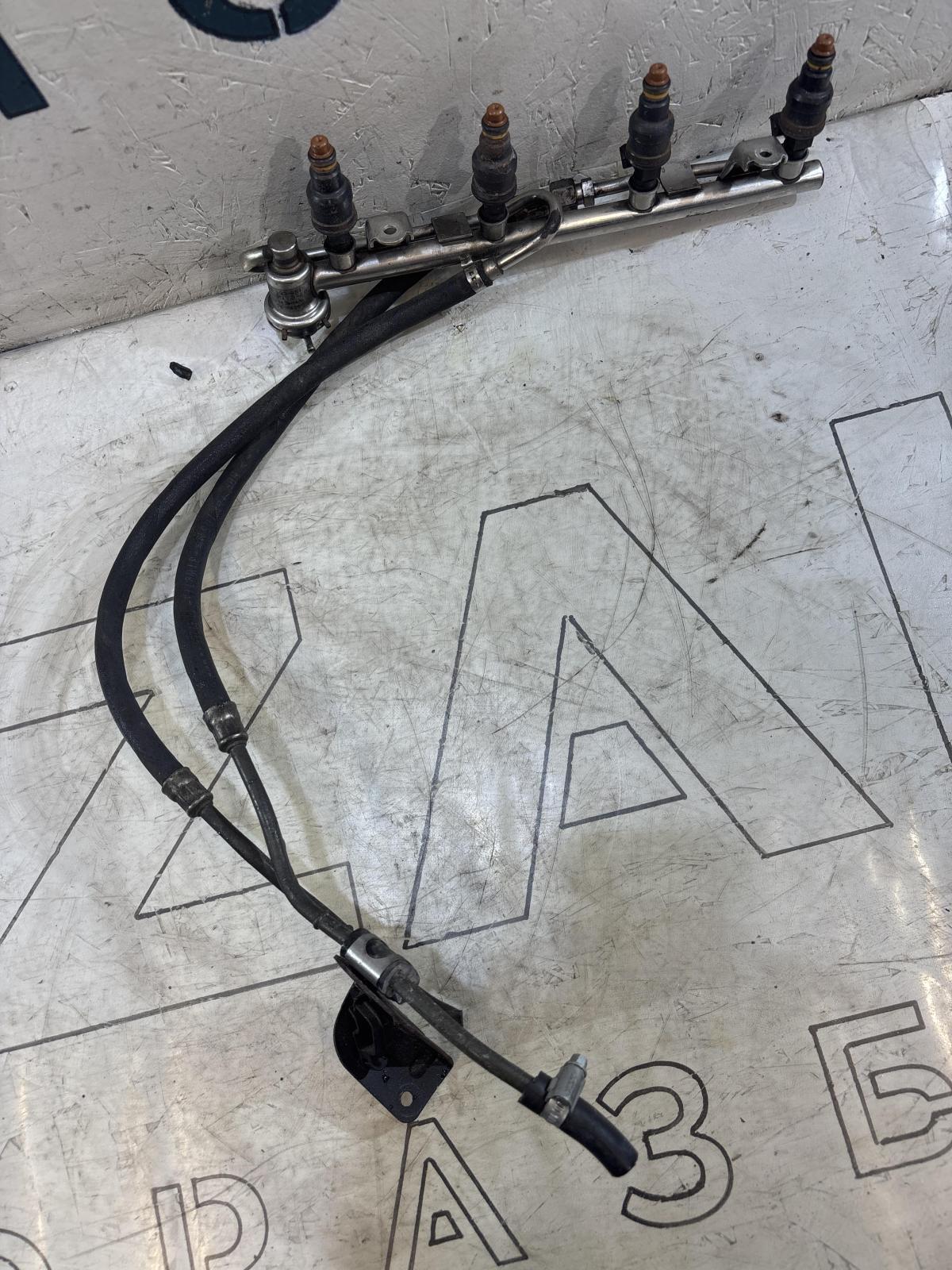 Топливная рампа 058133681 