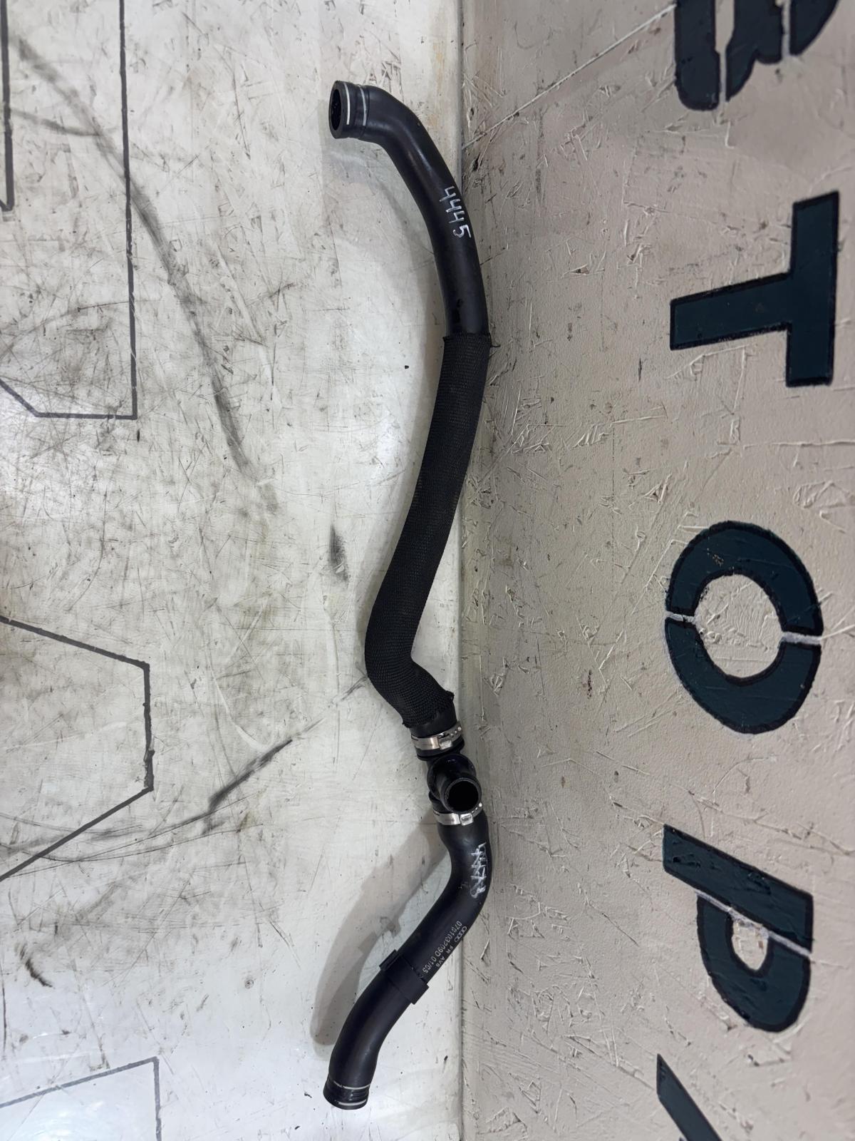 Трубка охлаждающей жидкости пластиковая 079103209D 