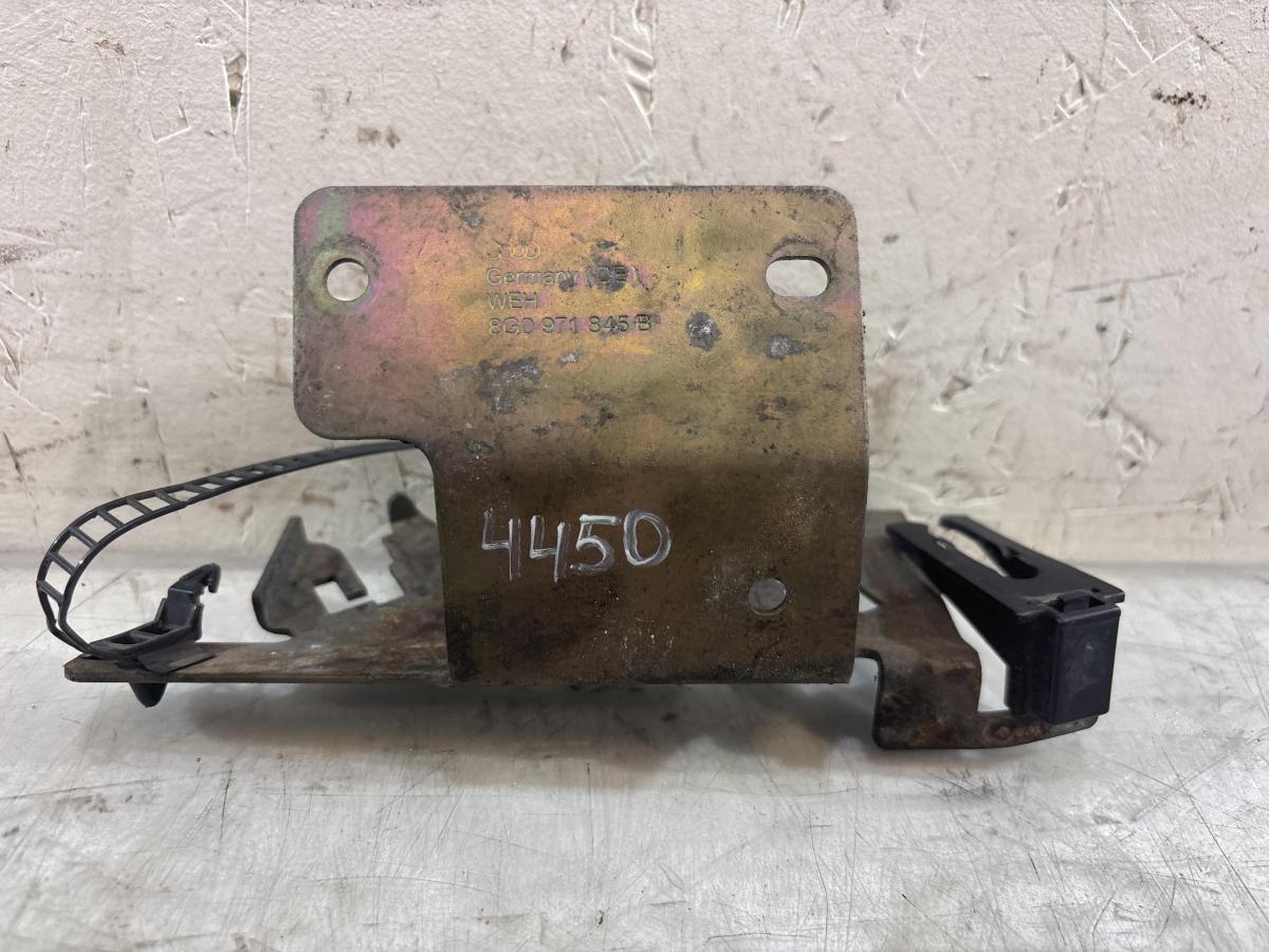 Кронштейн 8G0971845B Audi 80 B4 Cabriolet