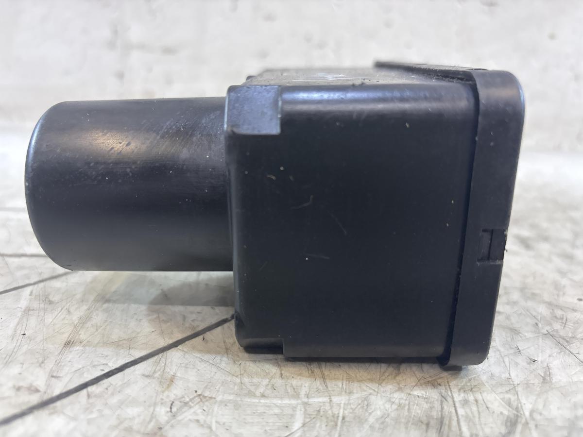 Компрессор центрального замка 443862257B Audi 80 B3