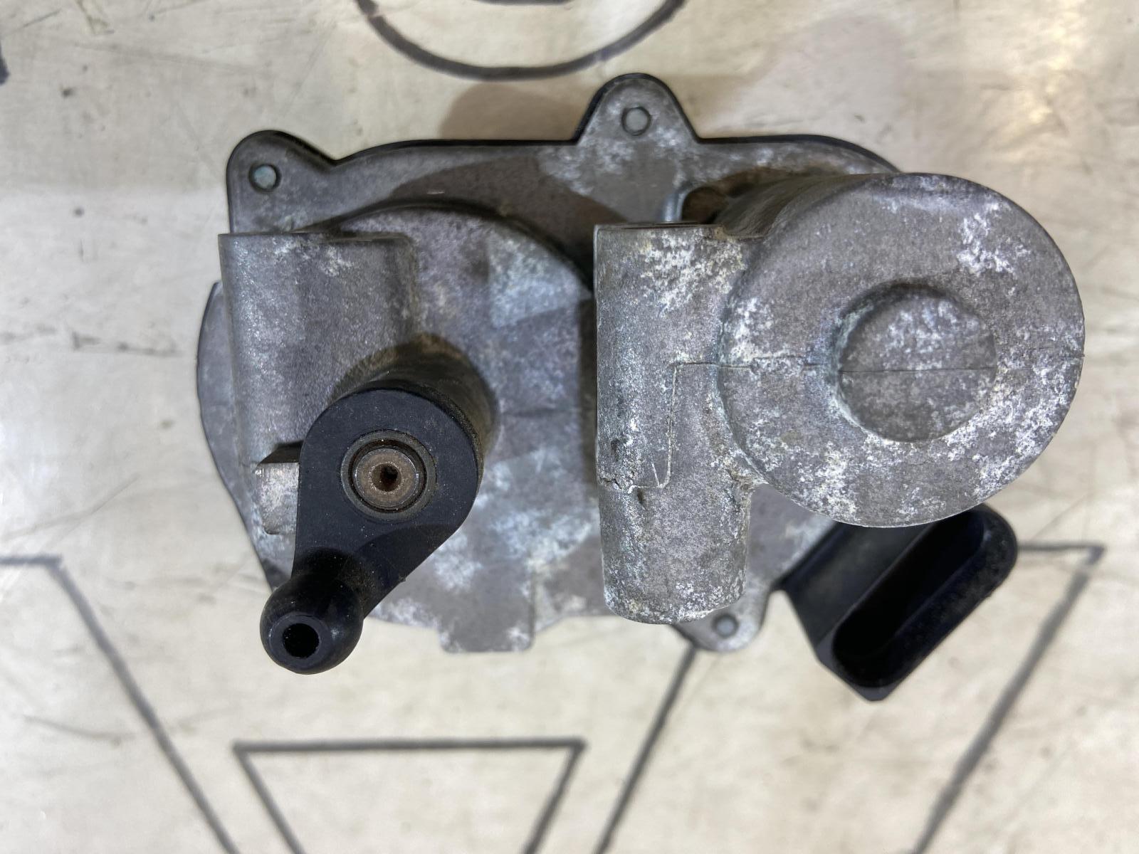 Регулятор дроссельной заслонки 06F133482 