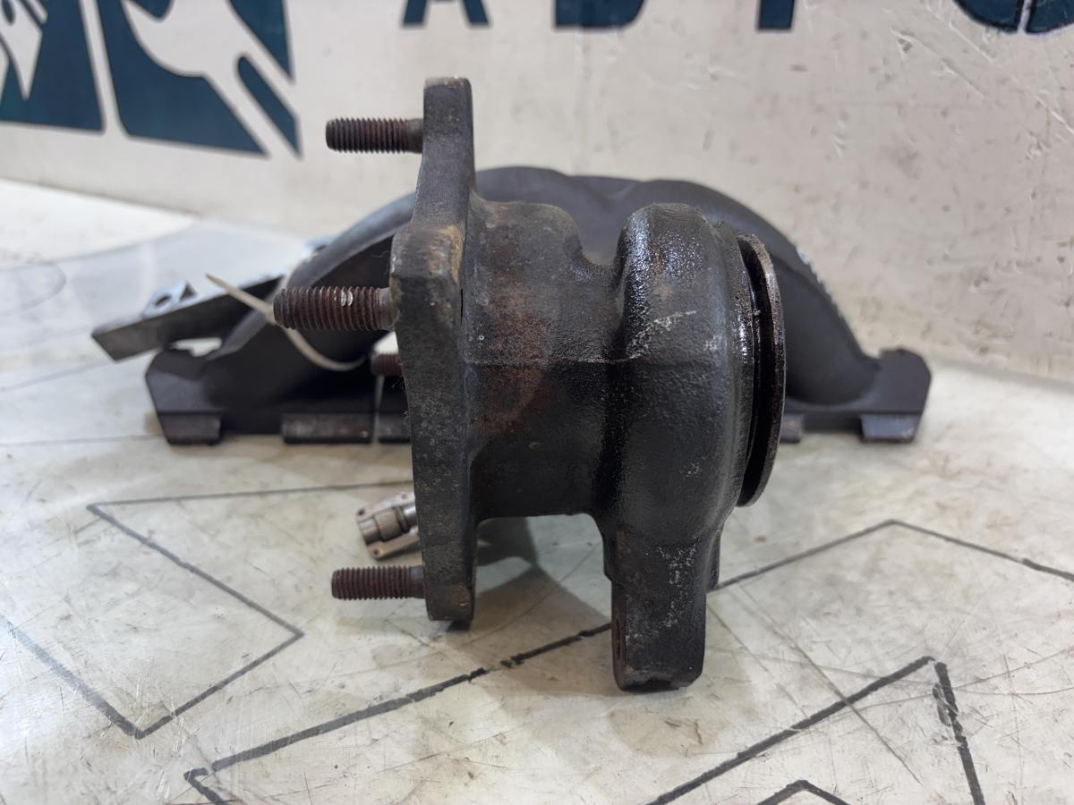 Коллектор впускной 53039880105 Skoda Octavia RS II