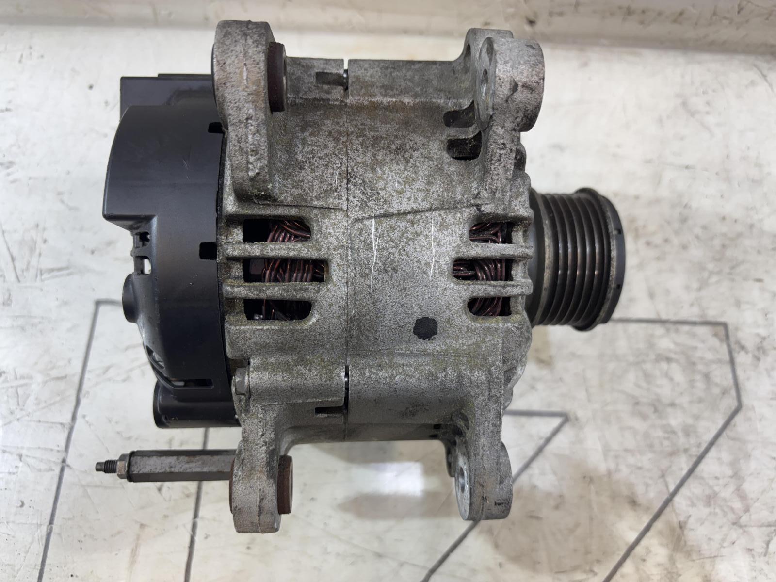 Генератор 06F903023C 