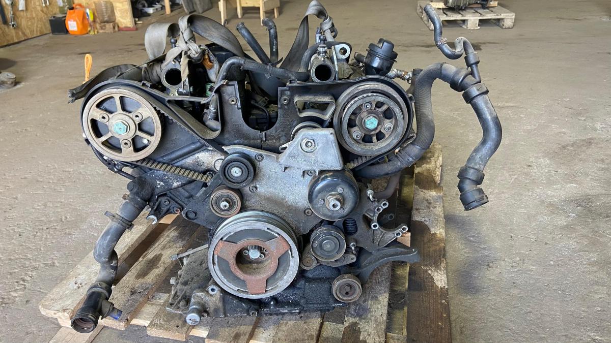 Двигатель BAU 2.5 TDI 059100031E Audi A6 C5 / C5 Allroad