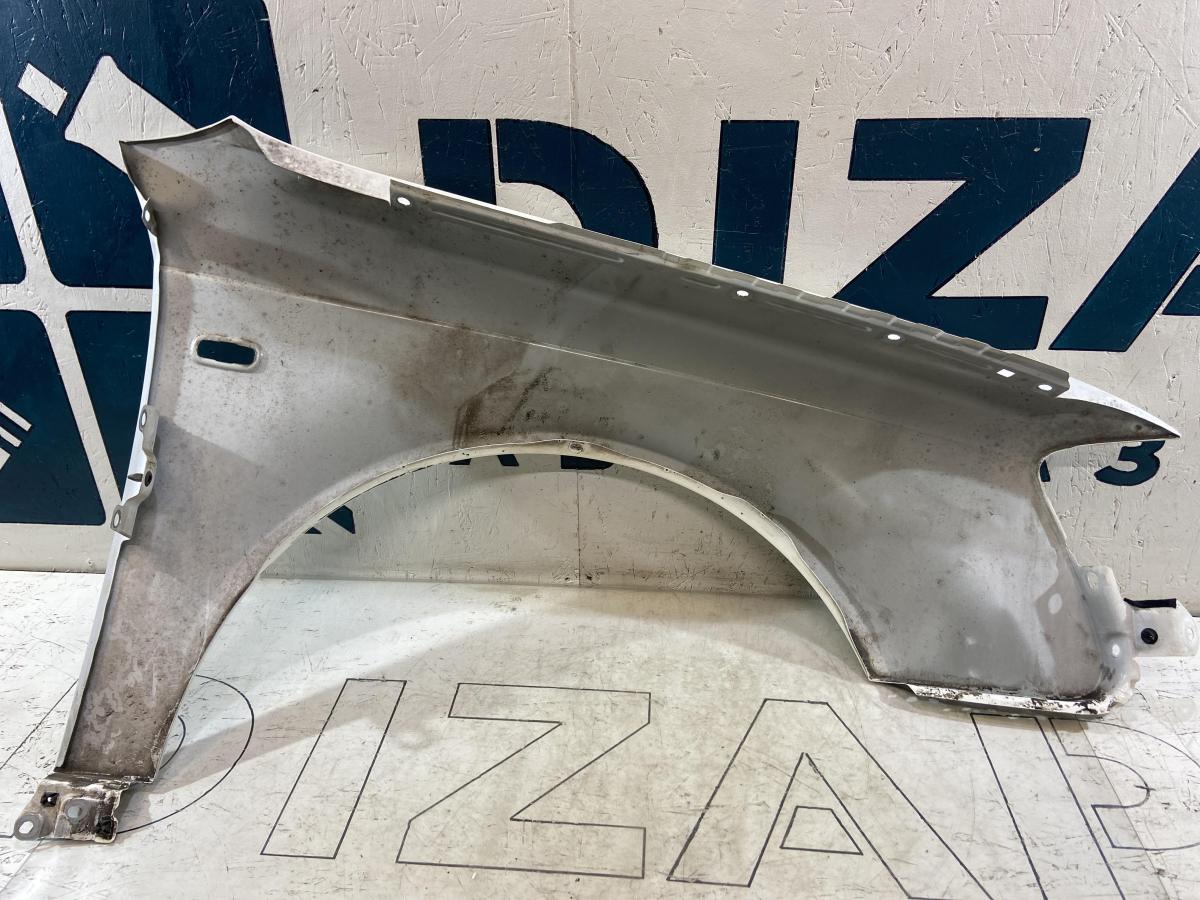 Крылья Audi A4 B7 8E0821105F Audi A4 B7