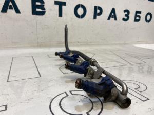 Топливная рампа 06B133317AF 