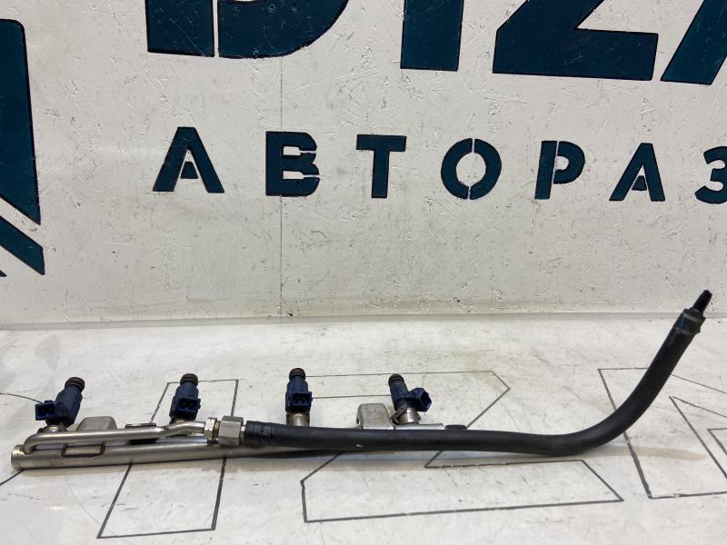 Топливная рампа 06B133317AF 