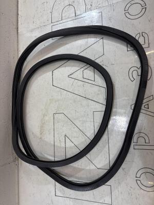 Уплотнитель двери задней левой 4B5833721L 