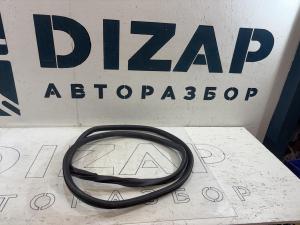 Уплотнитель двери задней правой 4F5833721 