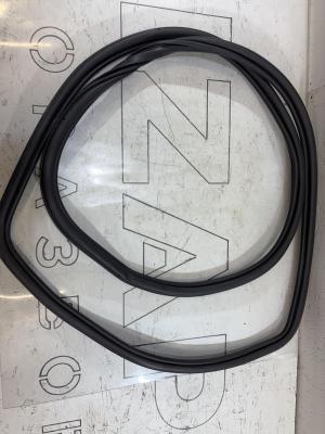 Уплотнитель задней двери 4L0833721 Audi Q7