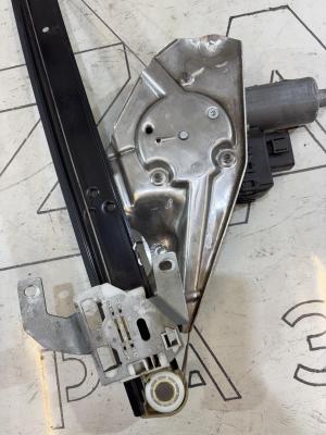 Стеклоподъемник двери задней правой 4B0839398B Audi A6 C5 / A6 C5 Allroad