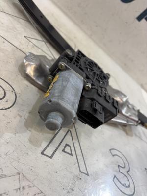 Стеклоподъемник двери задней правой 4B0839398B Audi A6 C5 / A6 C5 Allroad