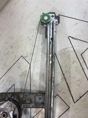 Стеклоподъемник задний левый 4A0839399B Audi A6 C4