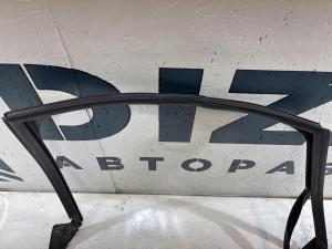 Направляющая стекла задняя левая 8E9839439AL Audi A4 B6 avant