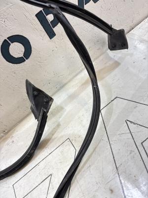 Направляющая стекла задняя правая Avant 8E9839439AL Audi A4 B6 avant