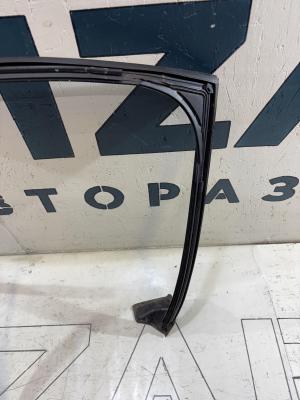 Направляющая стекла задняя левая 8E9839440AJ Audi A4 B6 avant