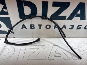 Направляющая стекла передняя левая 4B0837440AA Audi A6 C5 / A6 C5 Allroad