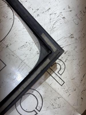 Направляющая стекла левая задняя 4F9839439 