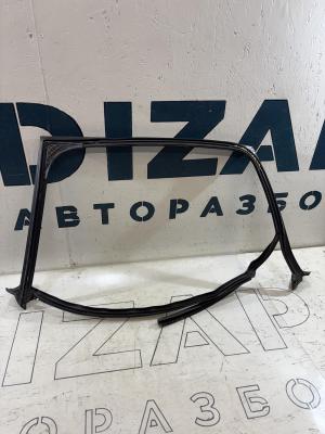 Направляющая стекла задняя правая 4F9839440 