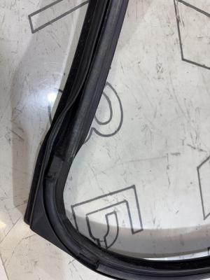 Направляющая стекла задняя правая седан 4B0837439 Audi A6 C5 / A6 C5 Allroad