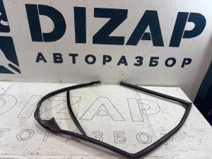 Направляющая стекла задняя левая седан 4B5839440AA 