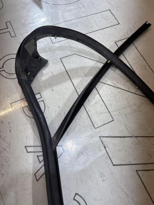 Направляющая стекла задняя левая Avant 4B9839439AJ 