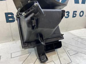 Корпус воздушного фильтра 06B133837A 