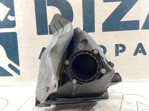 Корпус воздушного фильтра 06B133837A 