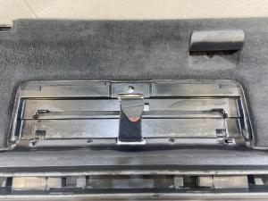 Облицовка крышки багажного отсека 4B9867979 