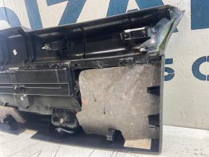 Облицовка крышки багажного отсека 4B9867979 