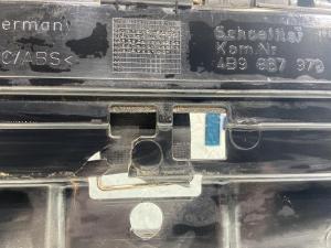 Облицовка крышки багажного отсека 4B9867979 