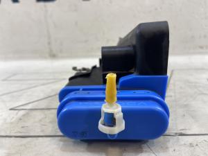 Замок двери задней левой 8D0839015A Audi A4 / А6